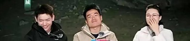 又有大瓜！刚红就塌房被罚因封路女星被骂太劲爆及【2025322】扒酱料不绝：那些你不明晰的八卦一二三，网曝顶流男星与女团成员爱情有4处同款细节被扒网友立场南北极分歧！